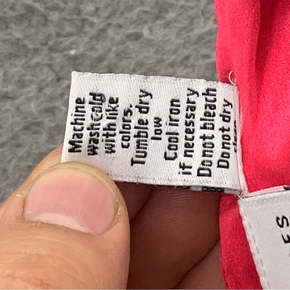 Sincerely Jules Dress Size M Hot Pink Sleeveless V-Neck Pleated Fit & Flare NWT - Picture 8 of 13